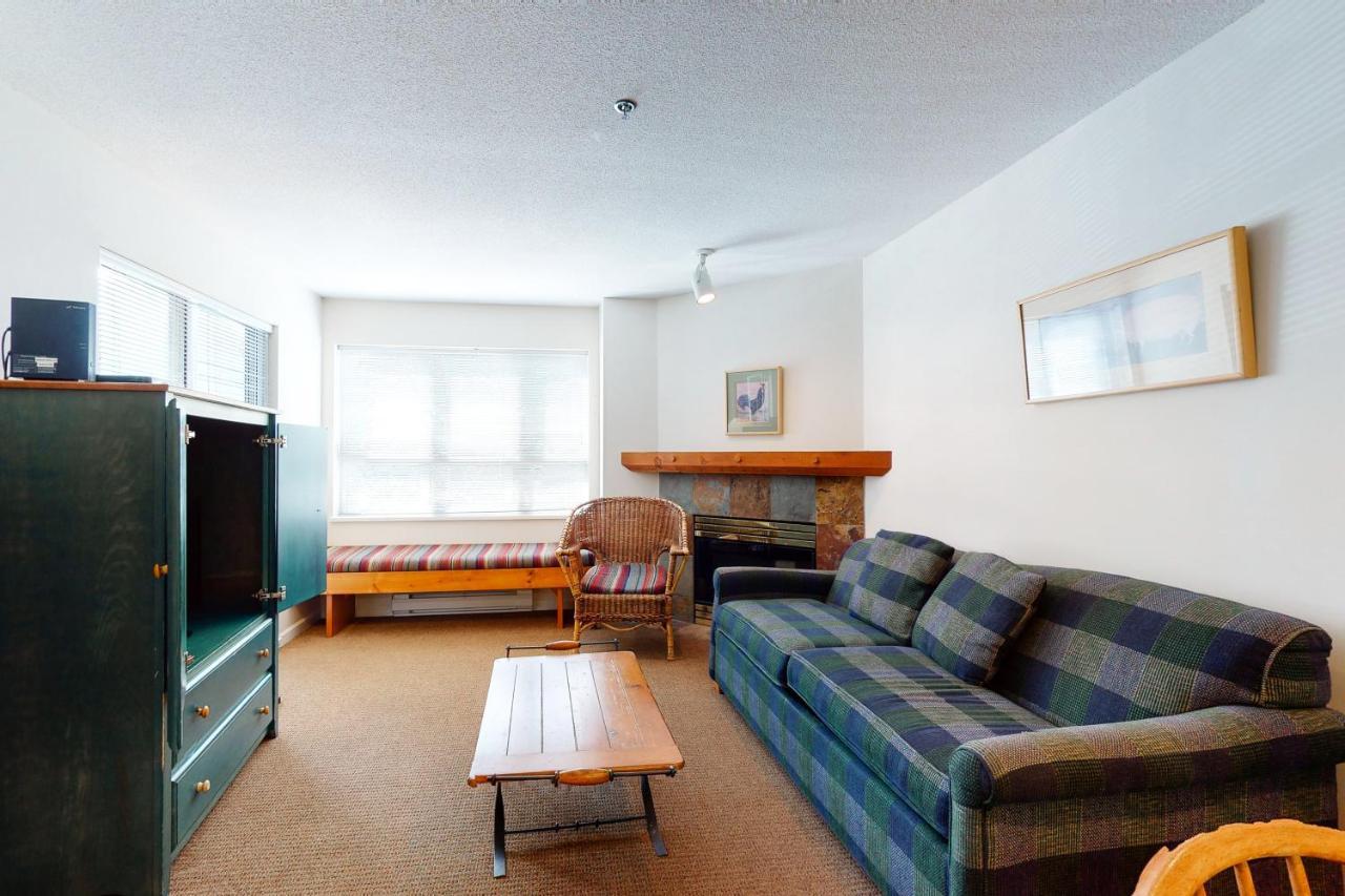 Marketplace Lodge Whistler Habitación foto